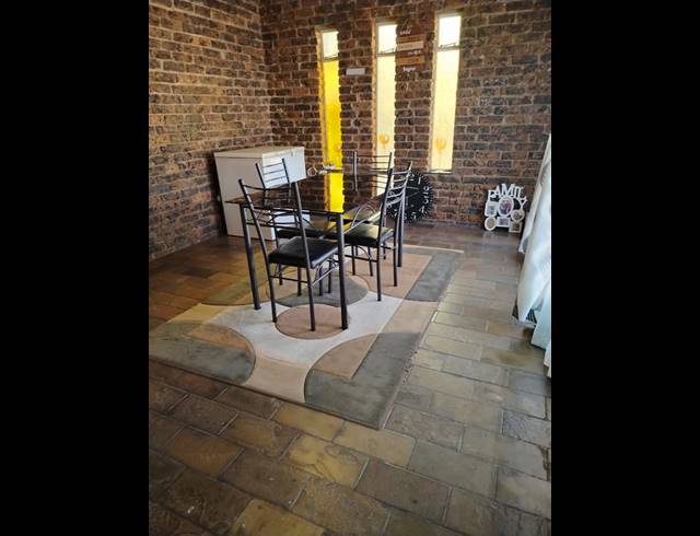 4 BEDROOM FREEHOLD FOR SALE IN AMIEL PARK